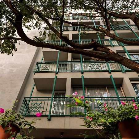Bougainvilla Apartment Súrat Exteriér fotografie